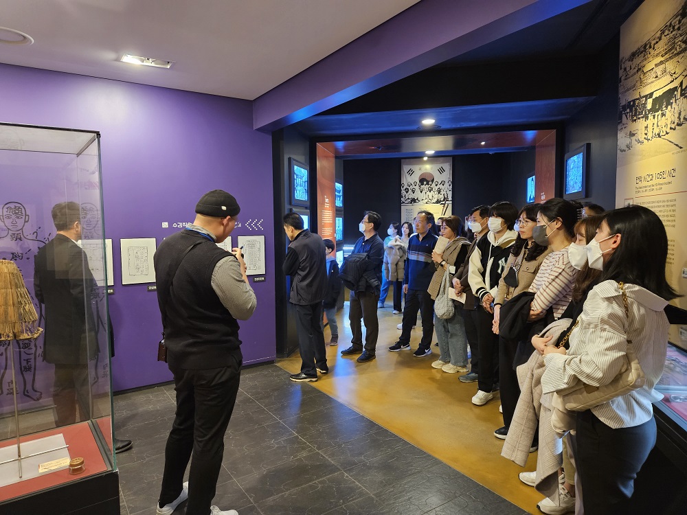 4. 역사해설.jpg